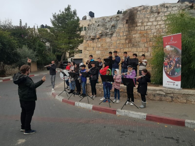 Fanfare d'enfants palestiniens à la Bringue chez Léon